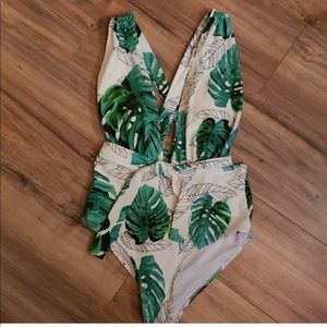 Cupshe Monstera Swimsuit on piece